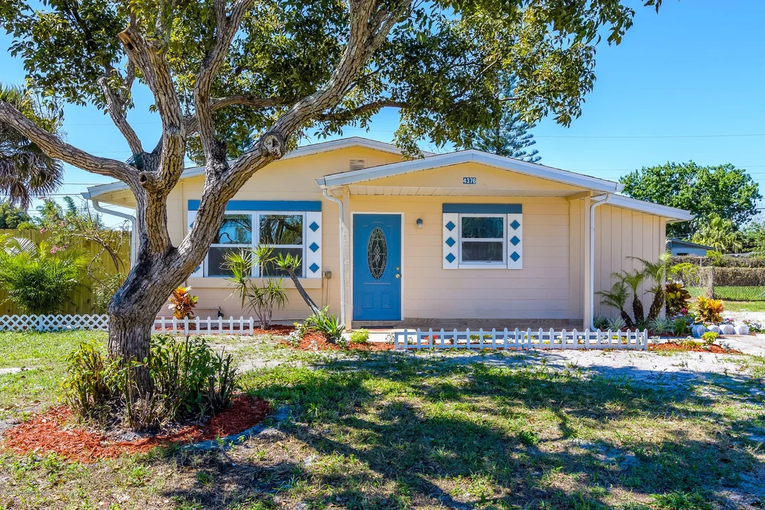 Photo of 4376 Thistleberry Drive