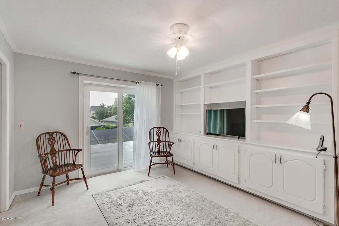 Photo of 685 Woodbridge Drive