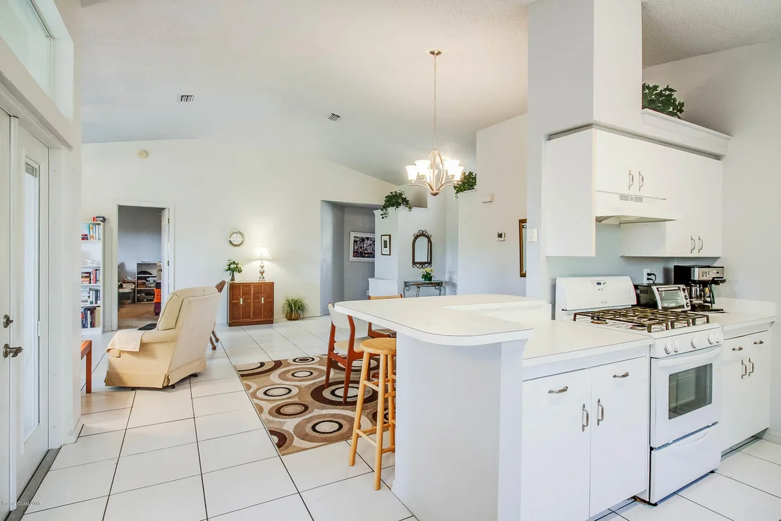 Photo of 7217 Hammock Lakes Drive