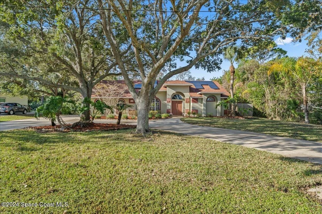Photo of 4360 Canard Road