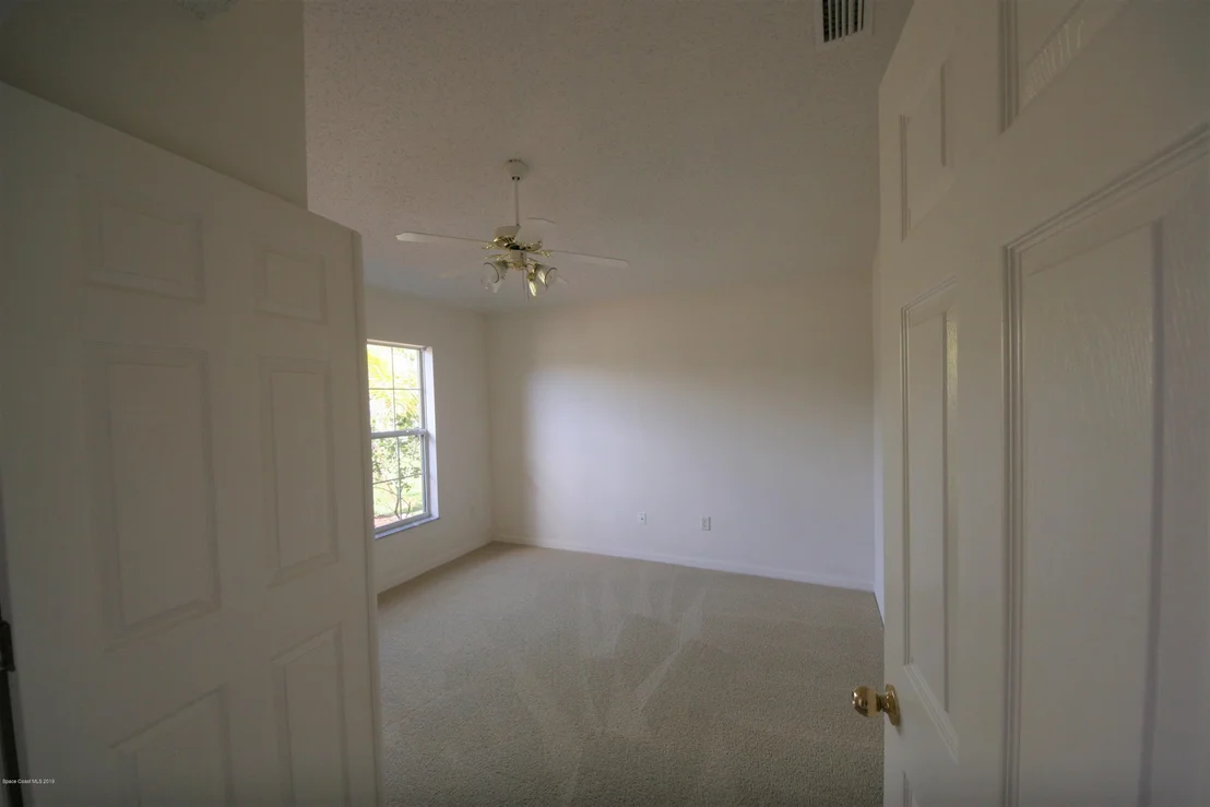 Photo of 1433 Hemingway Boulevard
