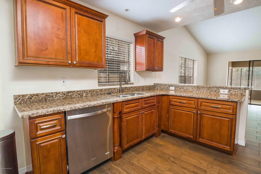 Photo of 1125 Fairlawn Drive