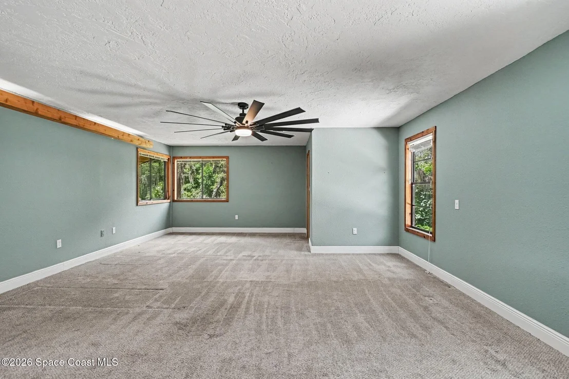 Photo of 2650 Lagrange Road