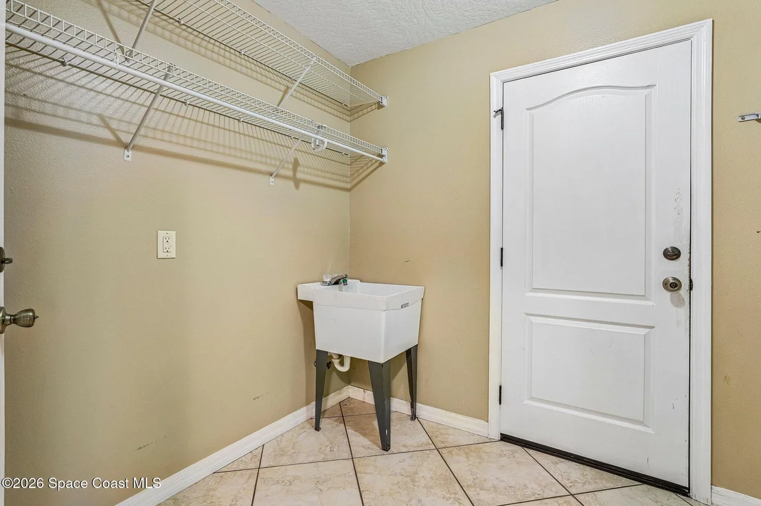 Photo of 2460 Lacourt Lane