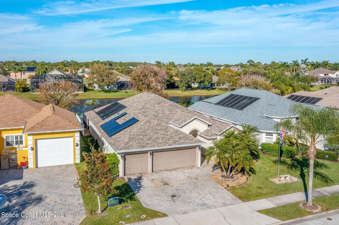 Photo of 2047 Auburn Lakes Drive