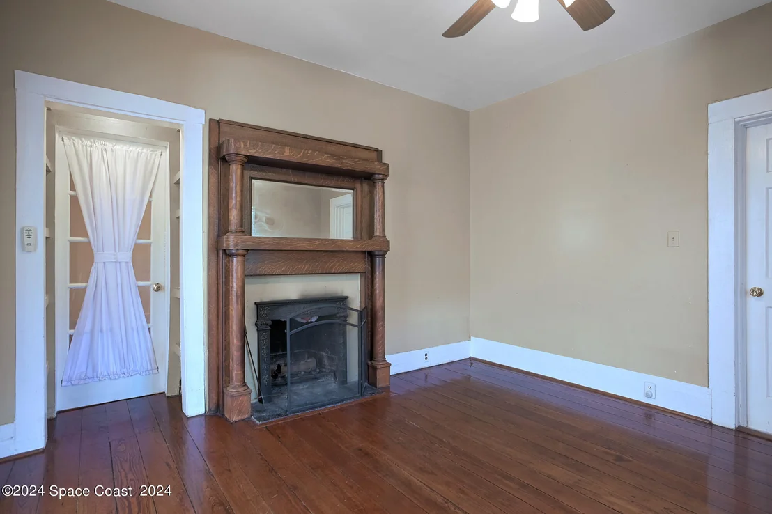 Photo of 23 Barton Avenue