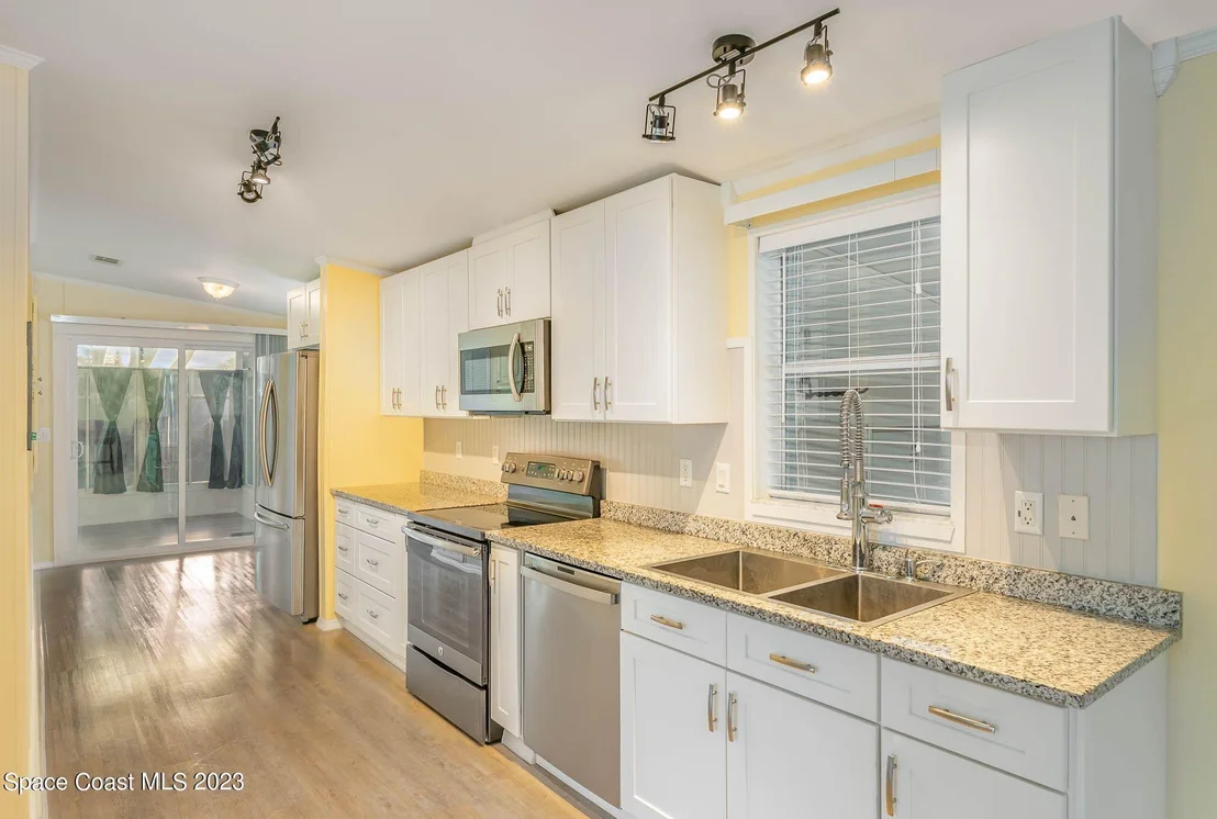 Photo of 1081 Barefoot Circle
