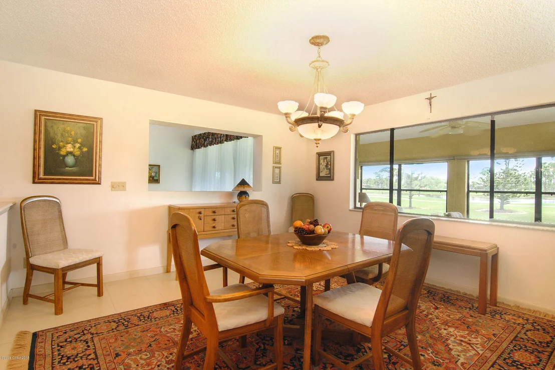 Photo of 965 Long Meadow Lane