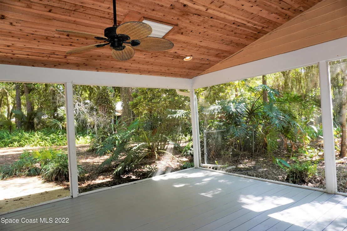 Photo of 686 Hammock Road
