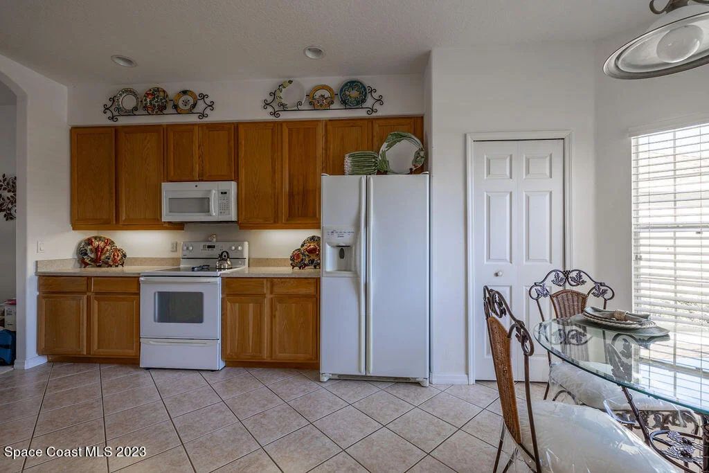 Photo of 4540 Portage Trail