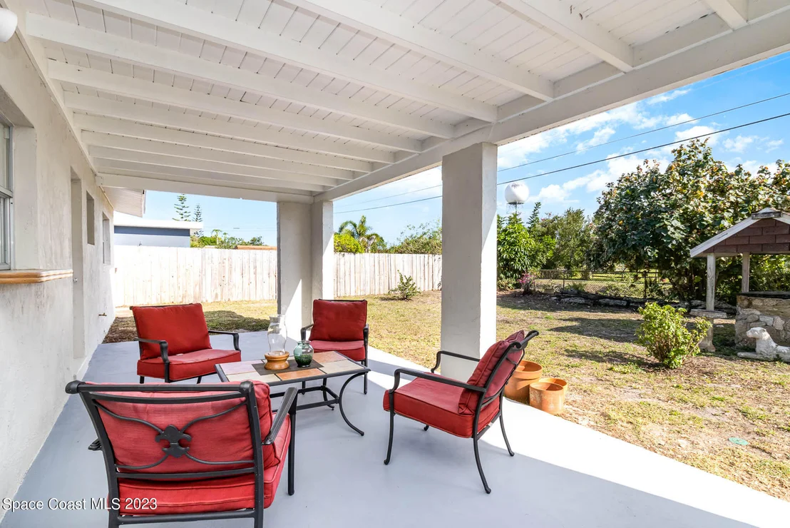 Photo of 2095 Montgomery Road