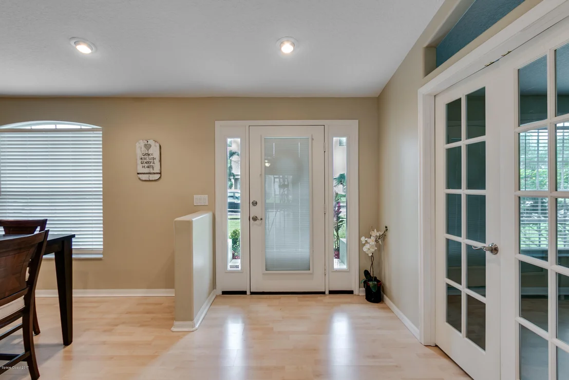 Photo of 943 Del Mar Circle