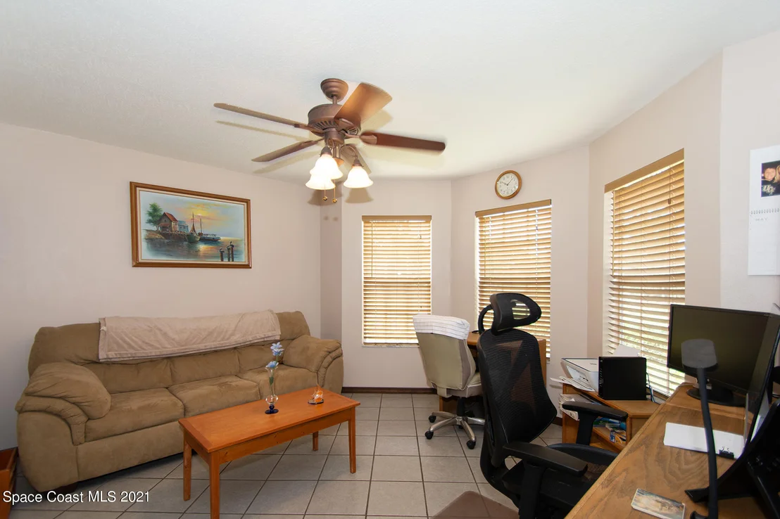 Photo of 1190 Grant Road