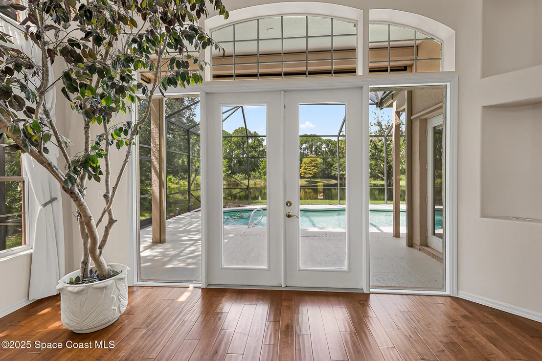 Photo of 853 Suntree Woods Drive