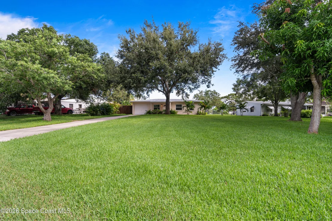 Photo of 620 Lund Circle