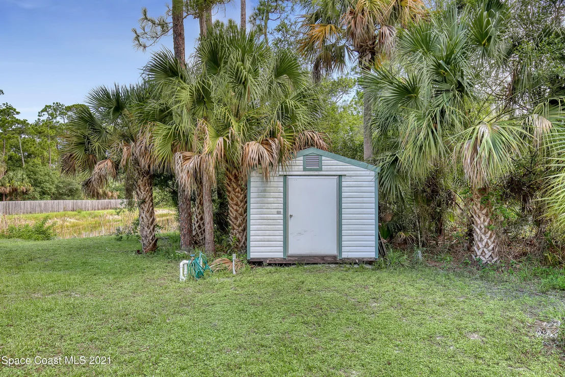 Photo of 2420 Valkaria Road