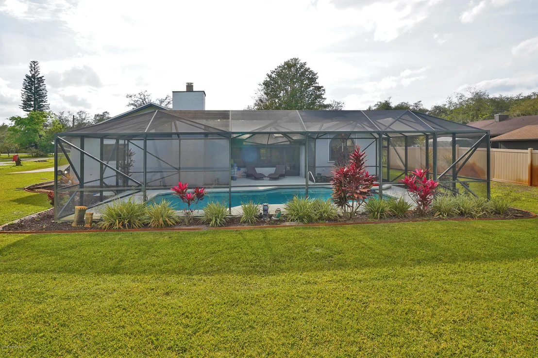 Photo of 1355 War Eagle Boulevard