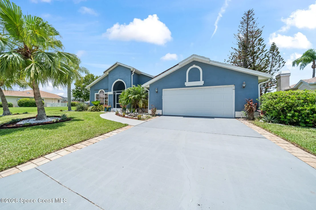 Photo of 950 Somerset Lane