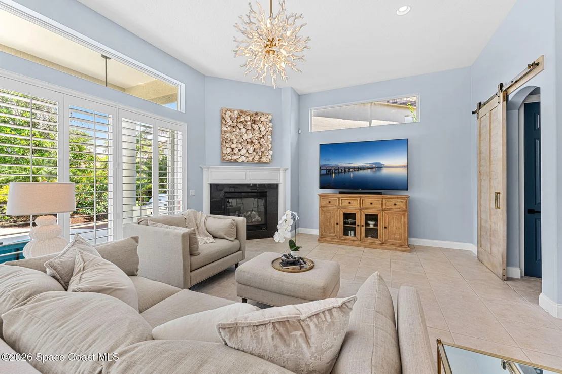 Photo of 242 Flanders Drive