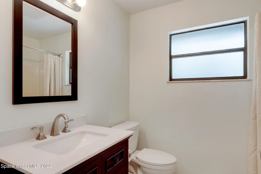 Photo of 8276 101st Avenue