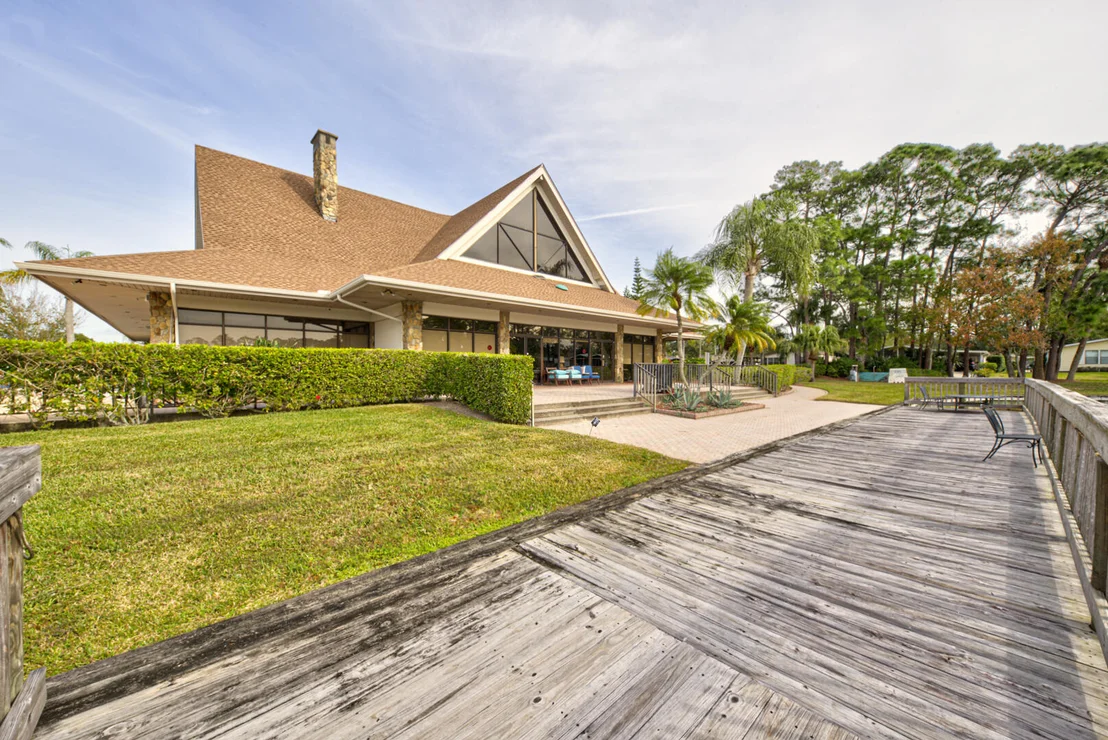 Photo of 215 Outer Drive
