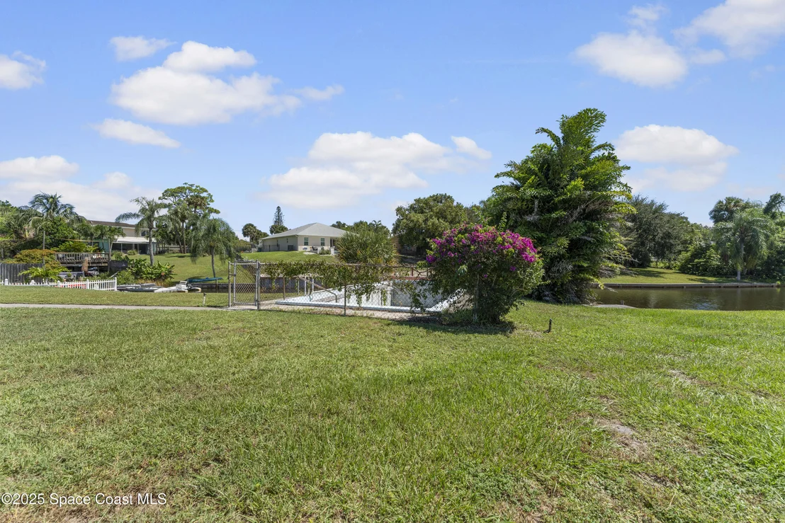 Photo of 1173 Sun Circle E