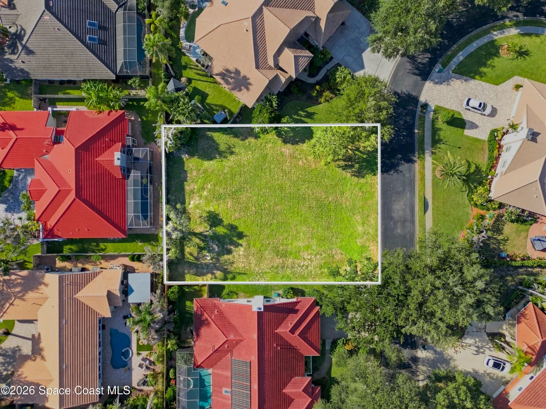 Photo of 565 Newport Drive