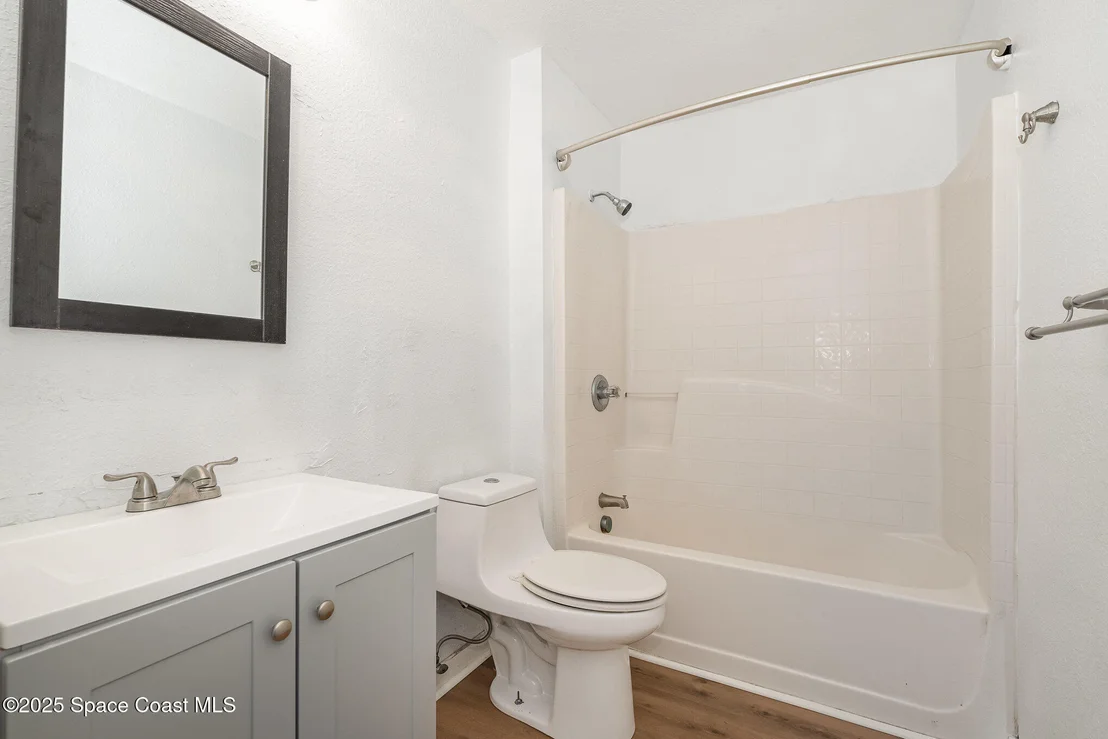 Photo of 2279 Washington Street NE