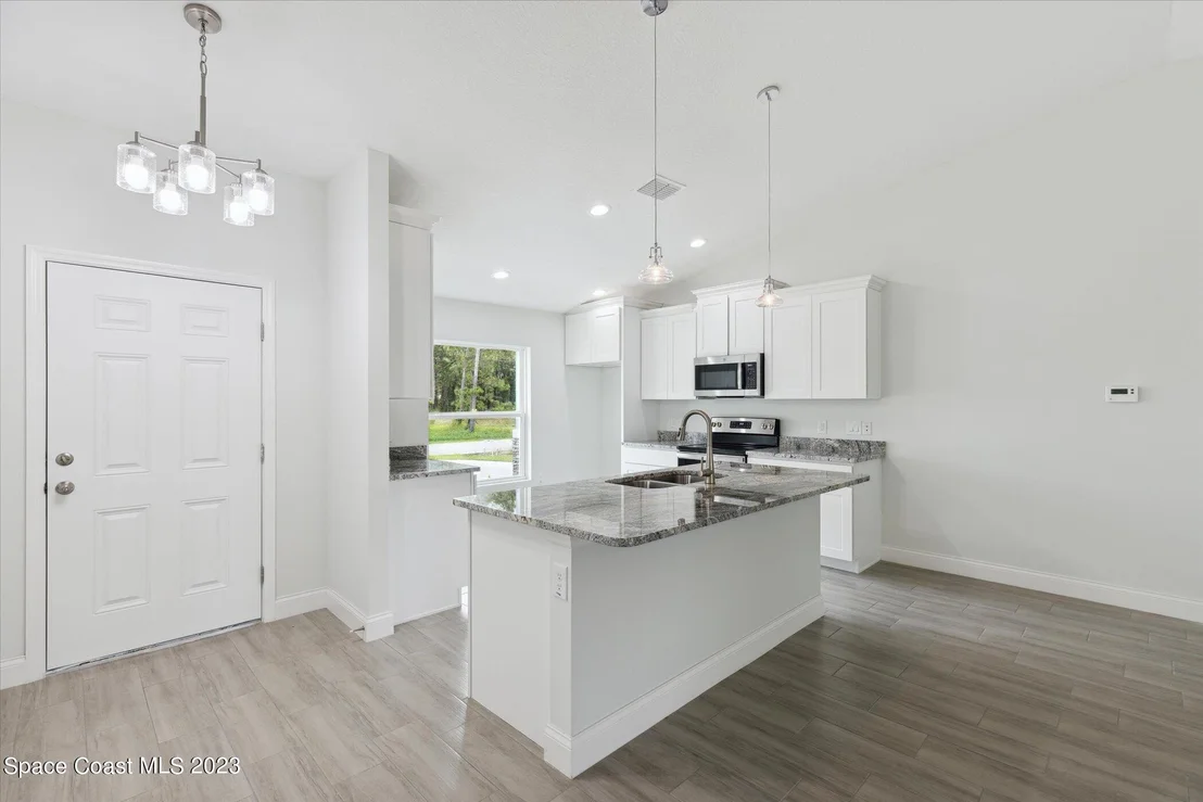 Photo of 1908 Warton Avenue SE