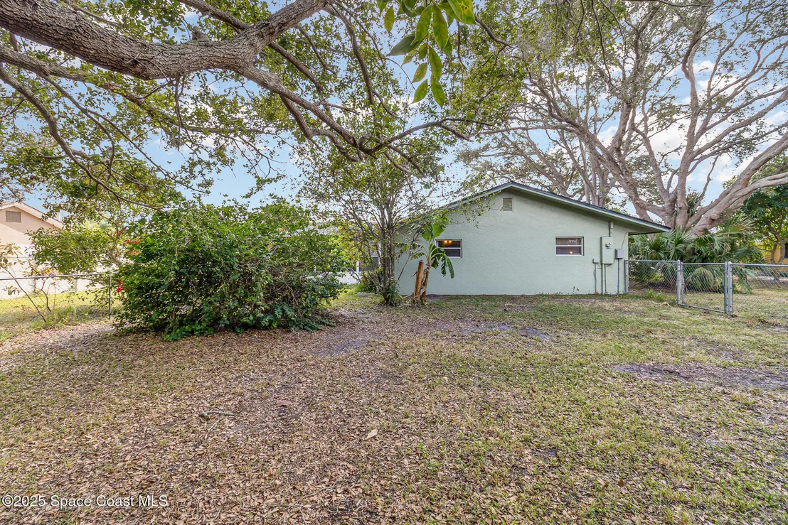 Photo of 1359 Cherry Hills Road NE