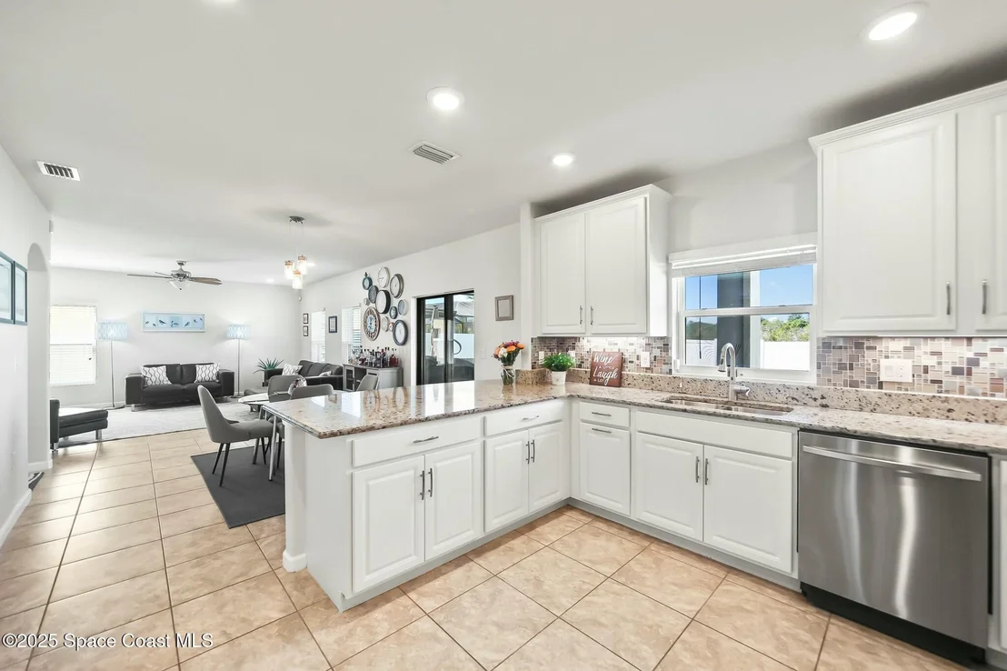Photo of 1032 Peta Way