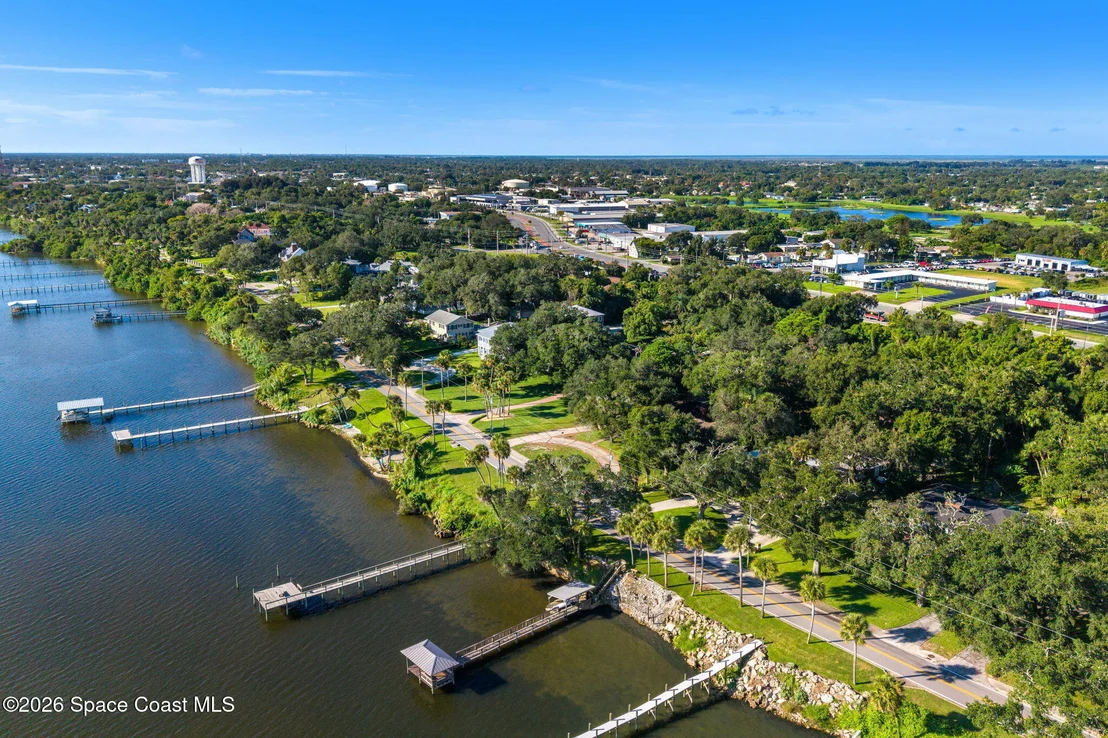 Photo of 925 N Indian River Drive
