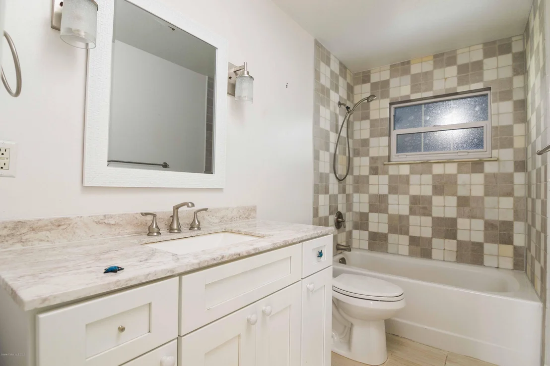 Photo of 1332 Estridge Drive