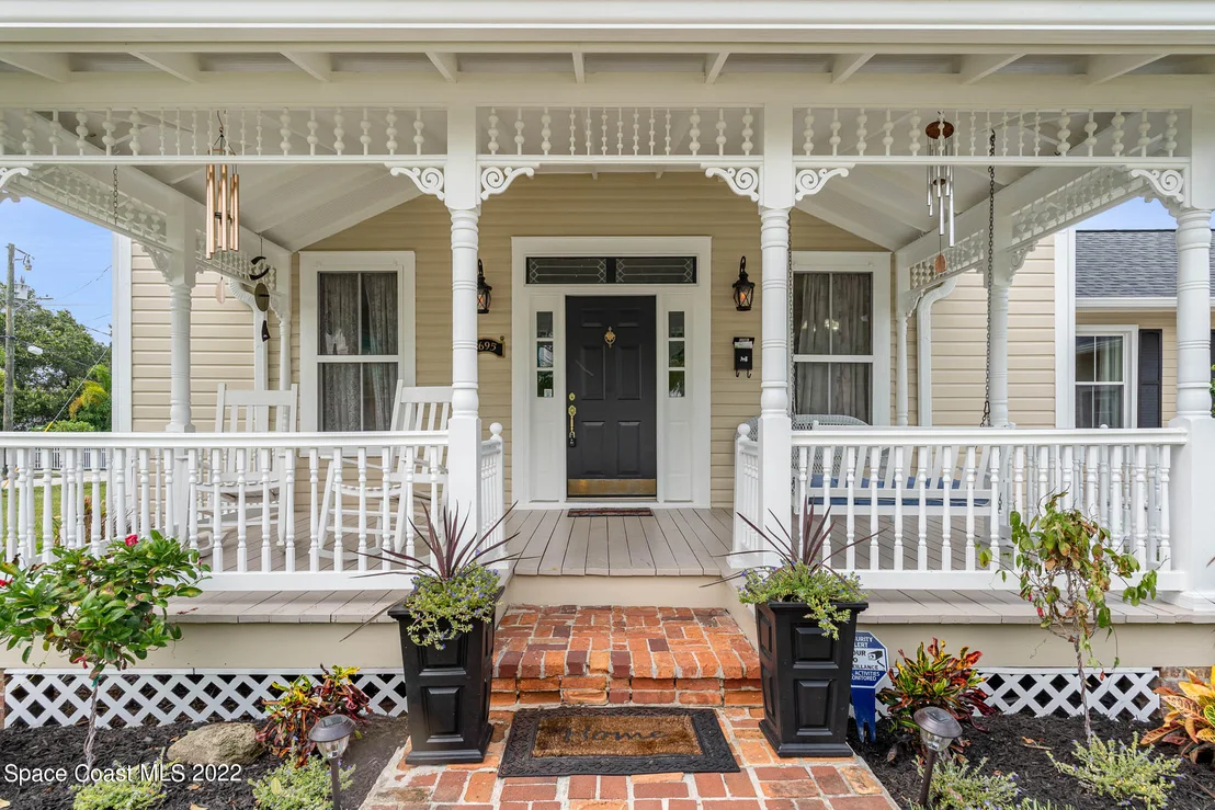 Photo of 1695 Highland Avenue
