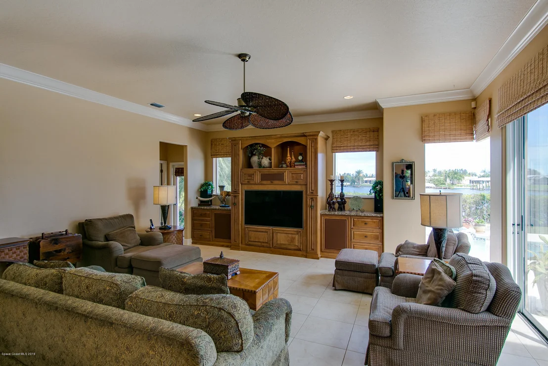 Photo of 256 Lanternback Island Drive