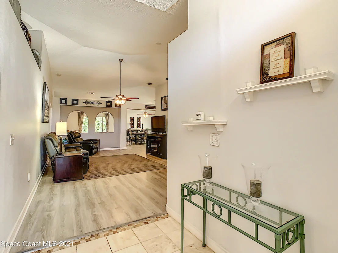 Photo of 4087 Four Lakes Drive