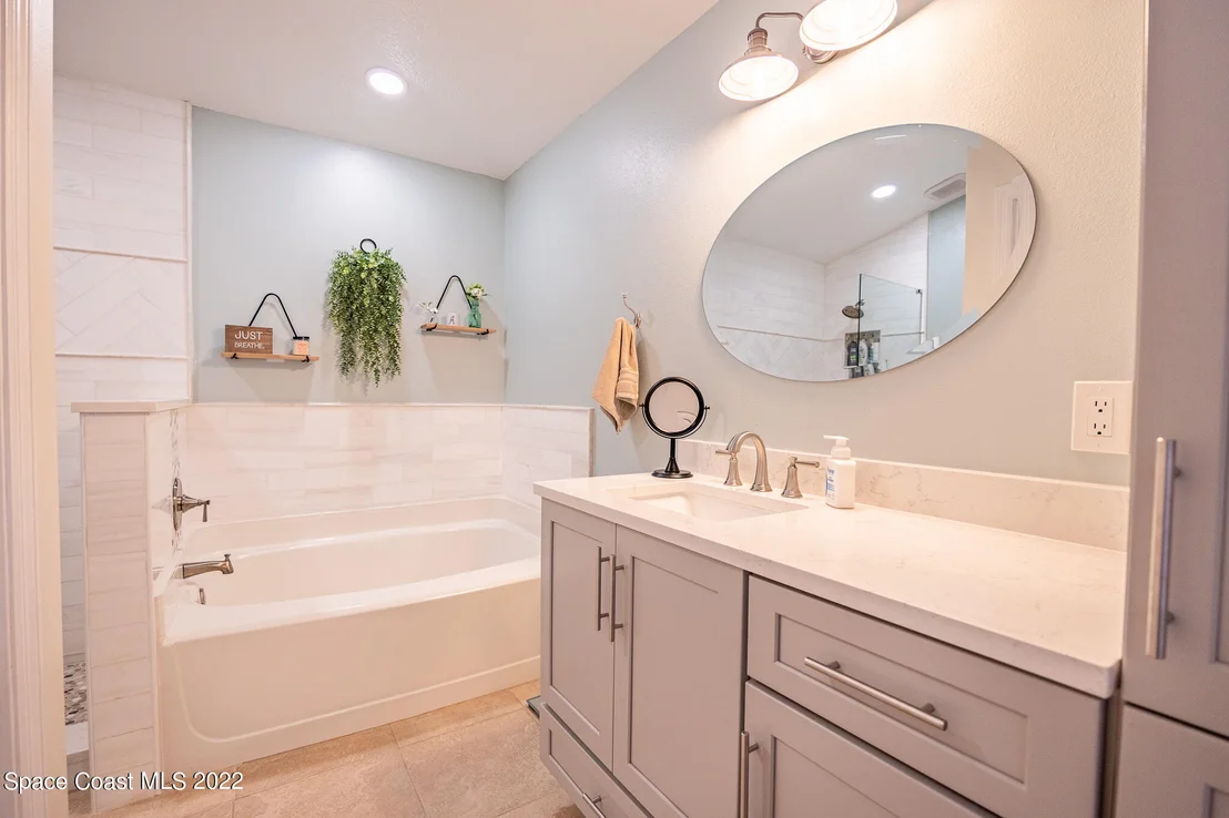 Photo of 8592 Winder Way