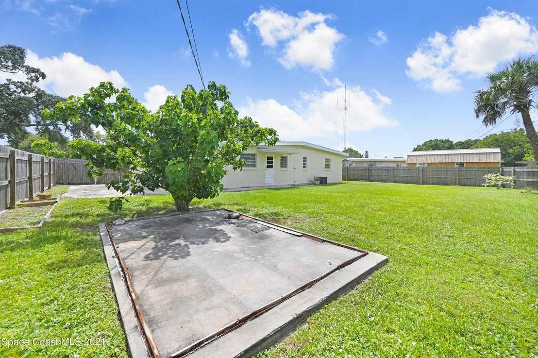 Photo of 1848 Mosswood Drive