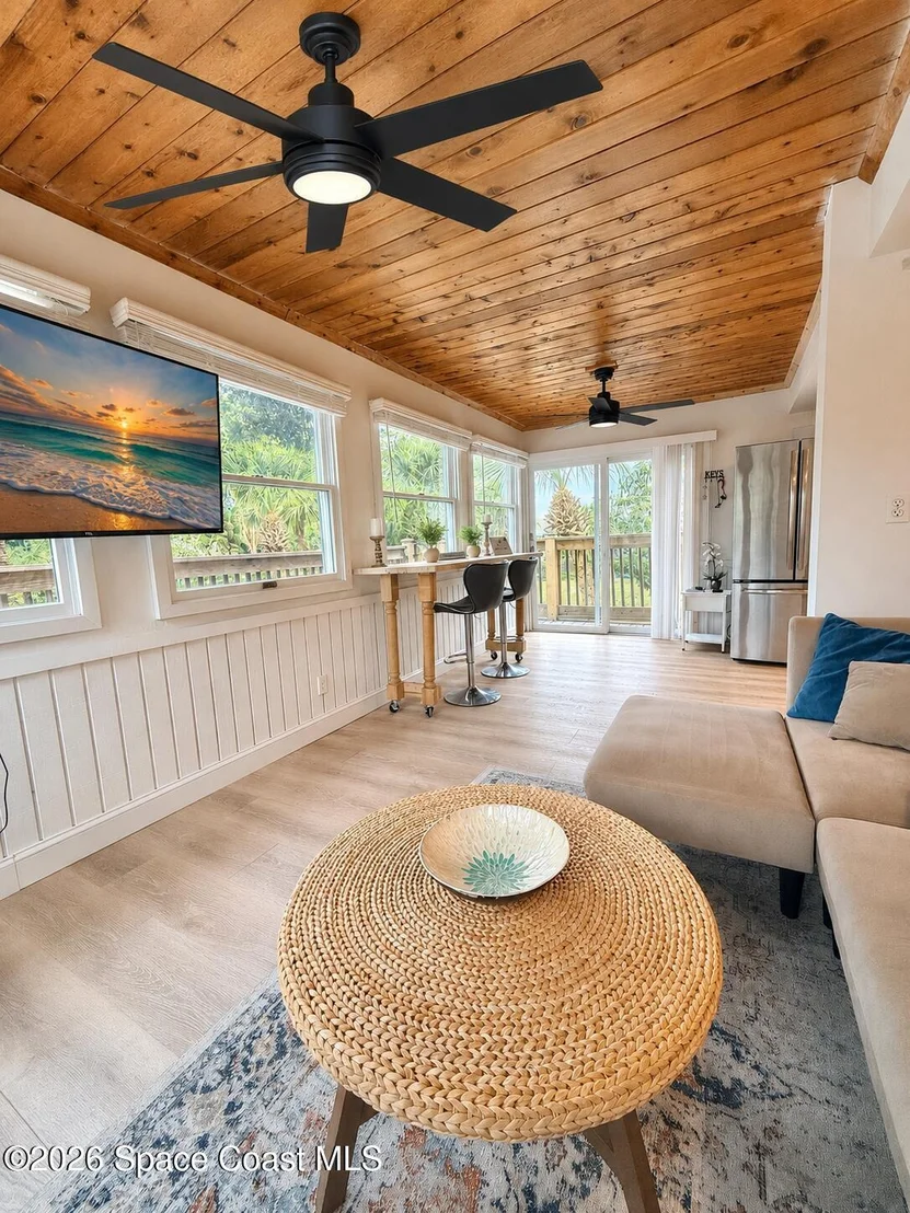 Photo of Unit B at 47 Vip Island