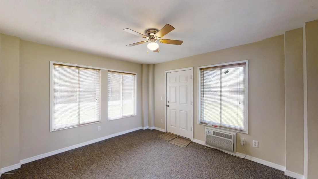 Photo of 6800 Cecil Road
