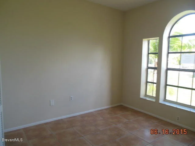 Photo of 1445 Brook Drive