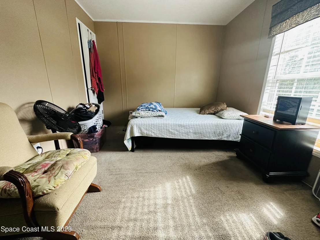 Photo of 393 Ronald Street