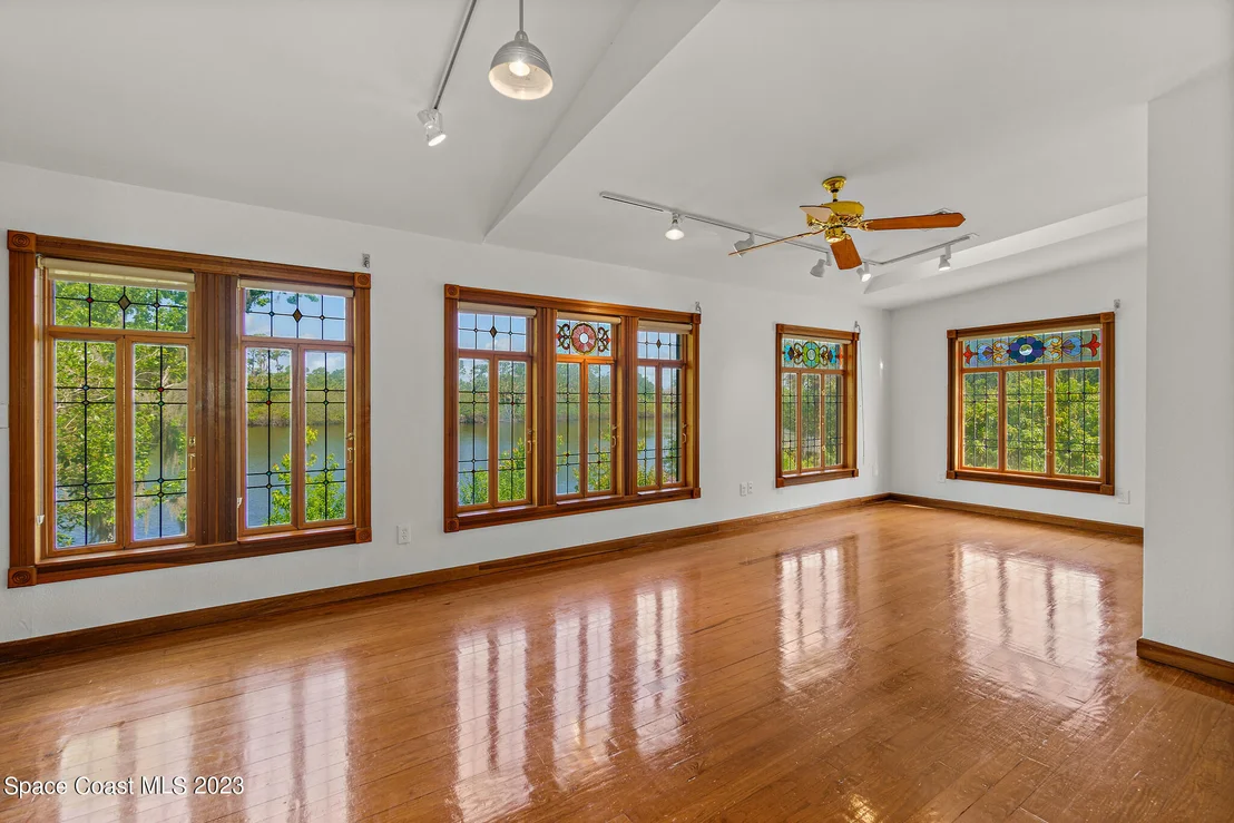 Photo of 360 Rest Haven Road