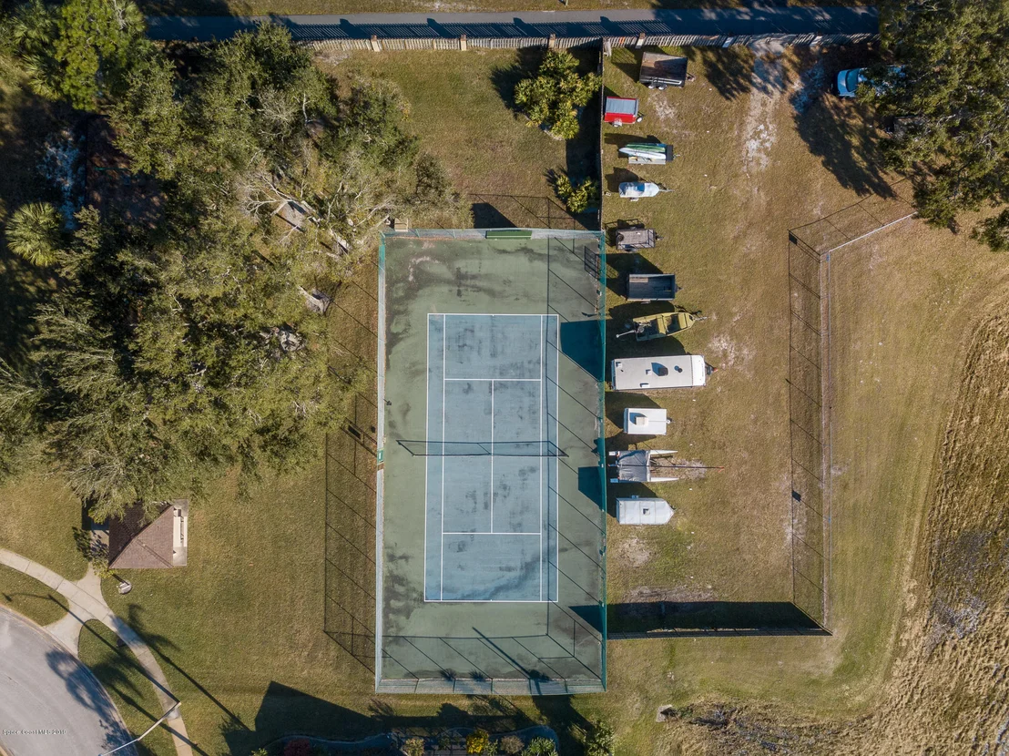 Photo of 973 Whisperoak Drive