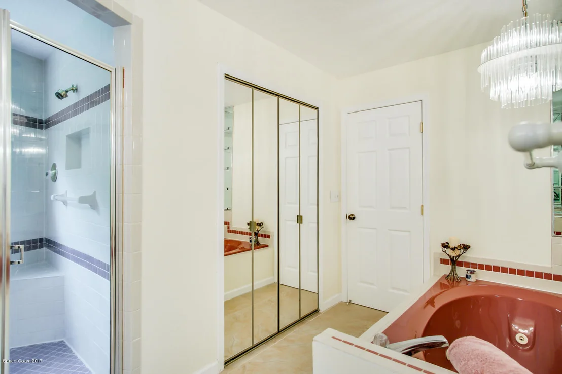 Photo of 5440 Edgewater Court