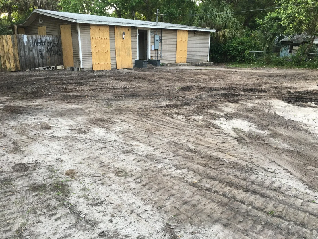 Photo of 323 Pineda Street