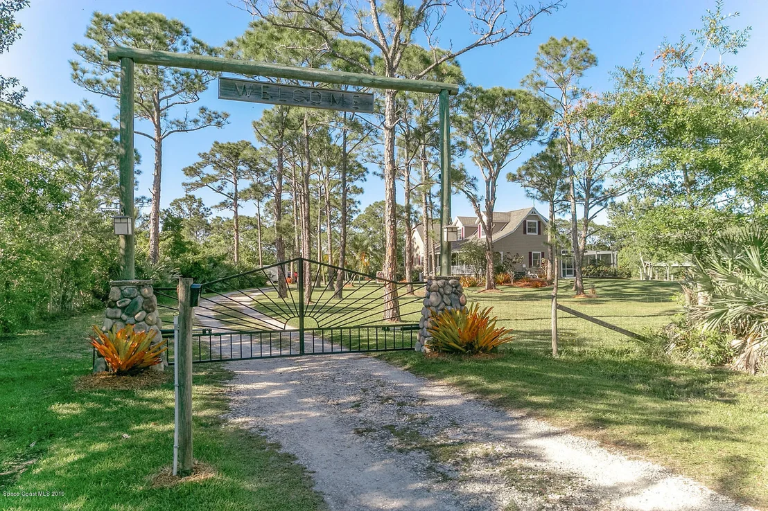 Photo of 1810 Cypress Lake Drive