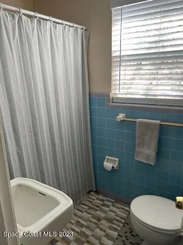 Photo of 1052 Myrtle Lane