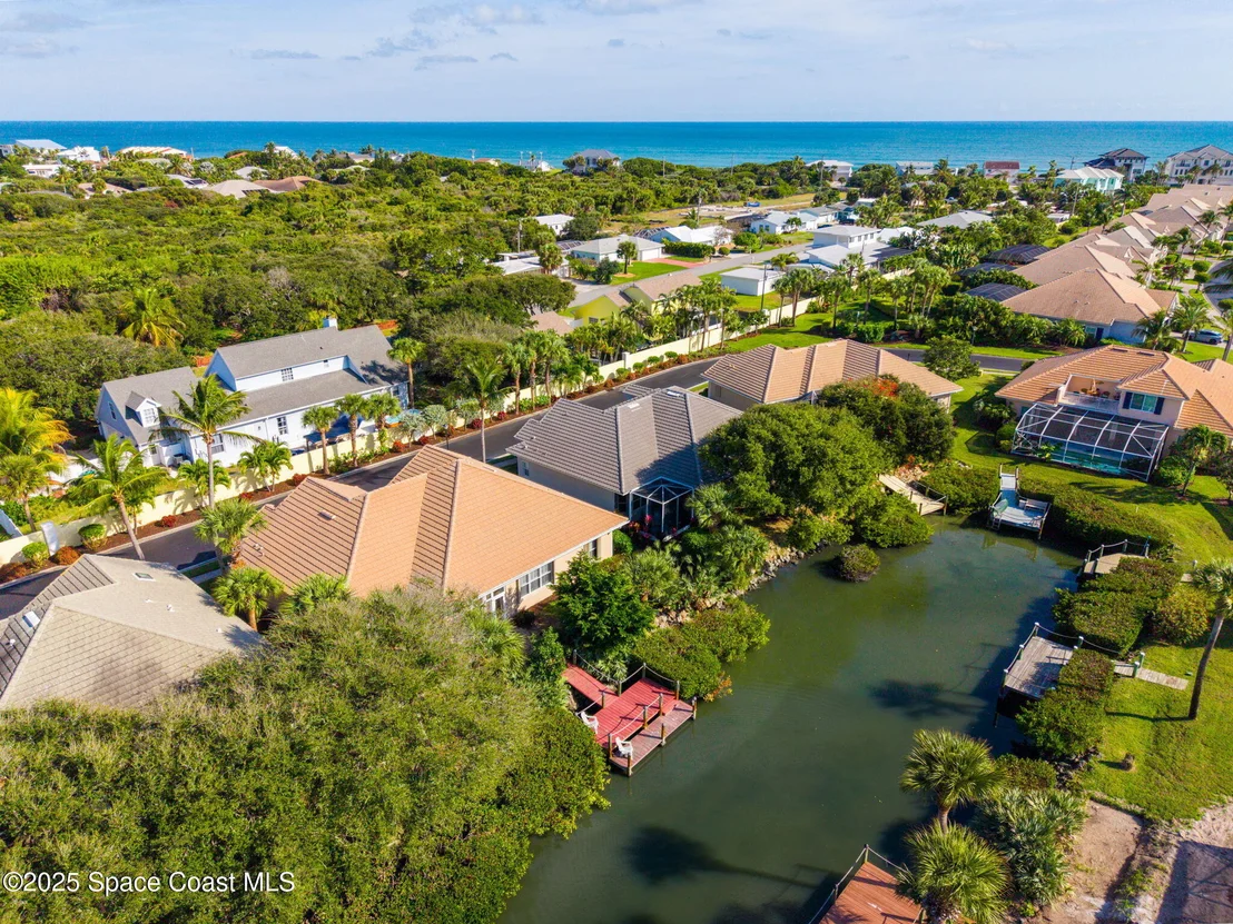 Photo of 379 Pentland Drive