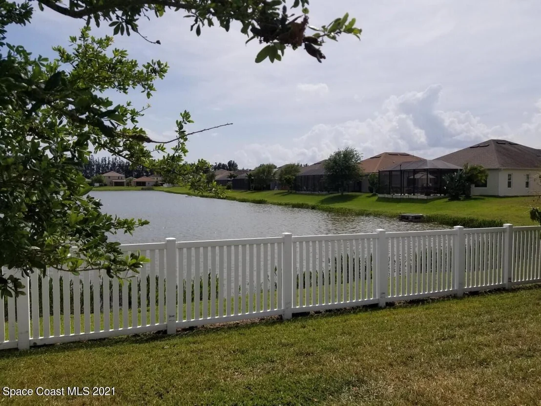 Photo of 1771 Bridgeport Circle